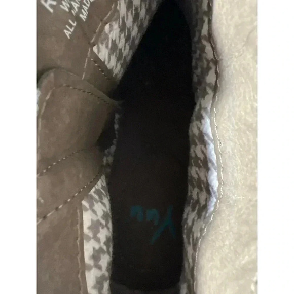 Yuu Taupe Ankle Boots - Picture 7 of 7